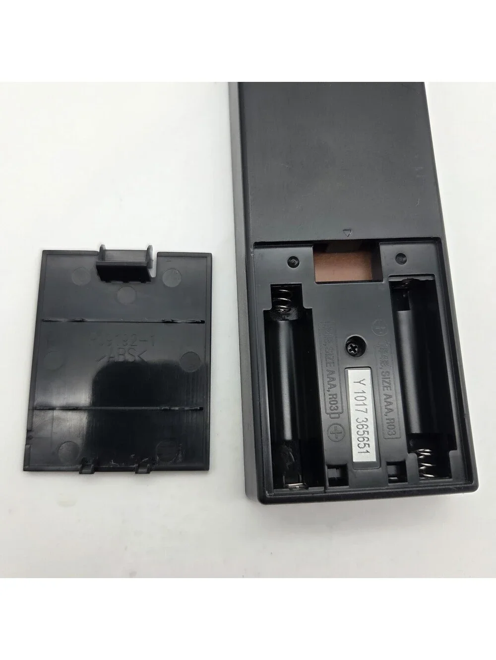 Genuine Sony RM-YD035 OEM Remote for Bravia TV KDL-55EX500 KDL-60EX500 - Tested